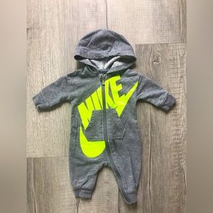 📌2 for $20📌 Nike Baby Boy hooded full zip romper